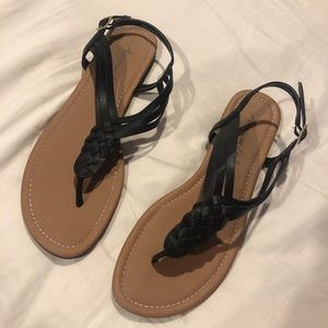 AMERICAN EAGLE SANDALS